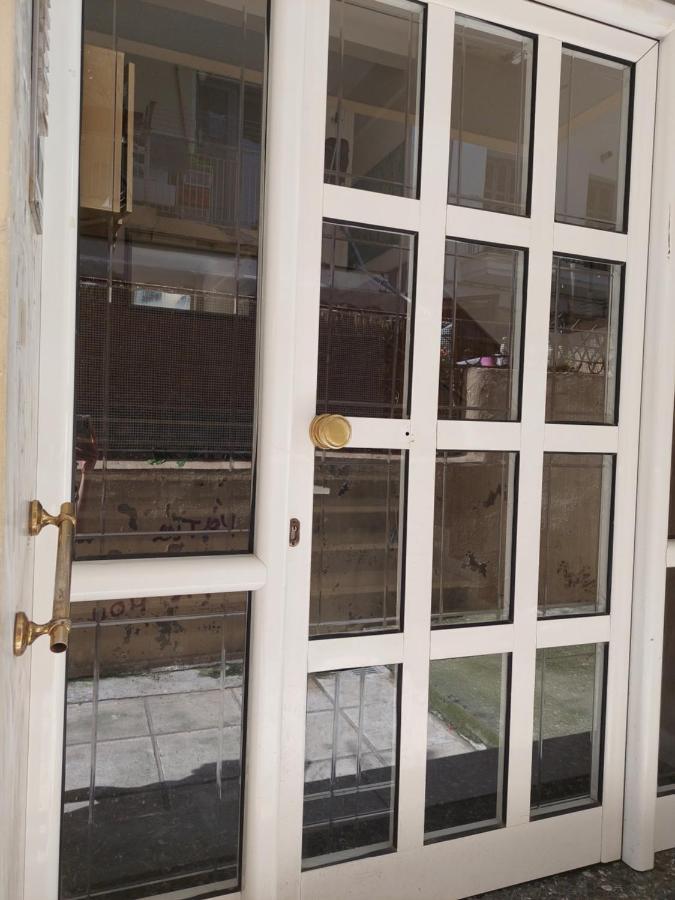 B&M Cozy Apartment Солун Екстериор снимка