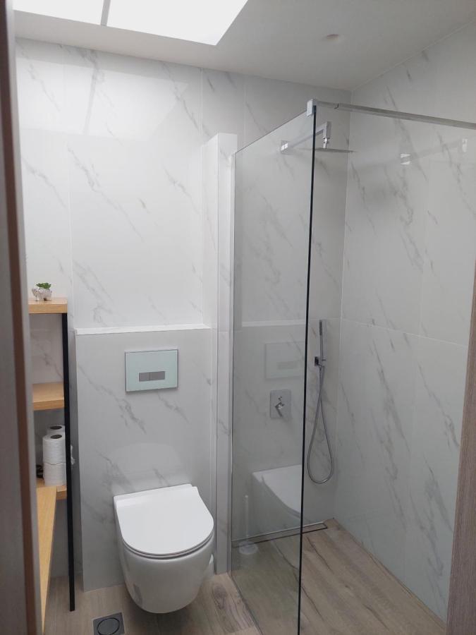B&M Cozy Apartment Солун Екстериор снимка